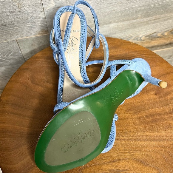 NWOT🆕✨Sparkly, Strappy Blue Suede Heels (NEW, Never Worn) - Picture 11 of 12